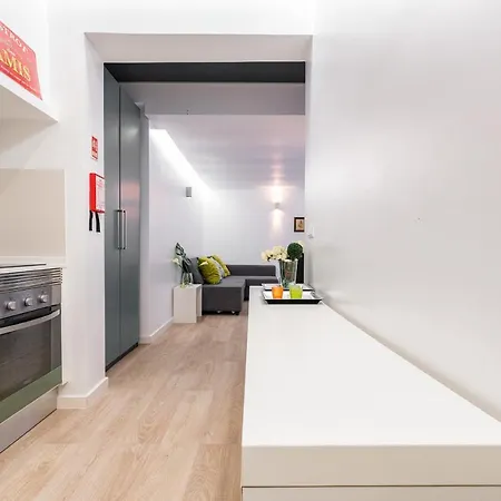 شقة Altido Graca 1bedroom With Green Terrace & Bbq
